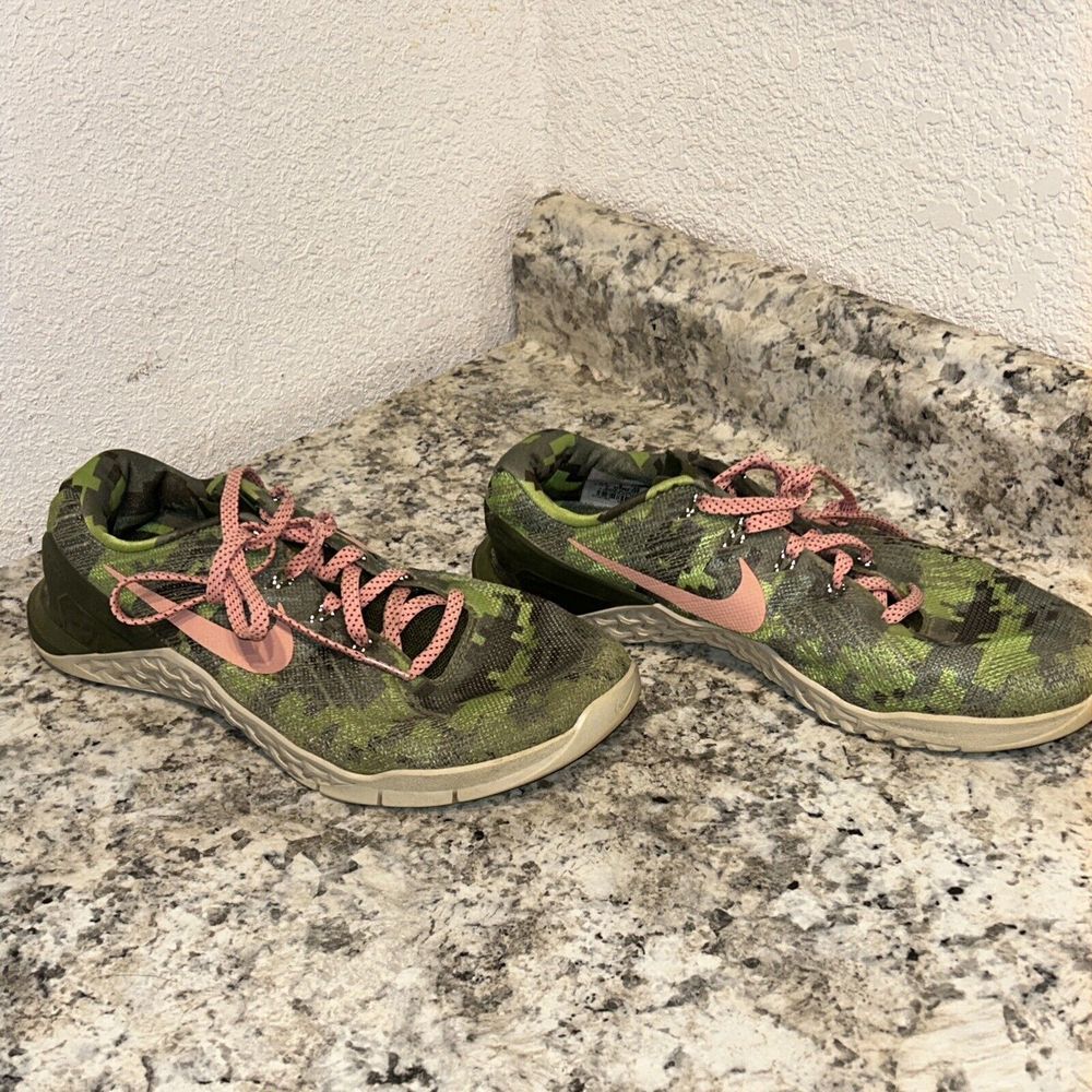Nike Metcon 3 AMP Shoes Size 8.5 Womens Sneakers Camo Weightlifting Athletic B4 - Picture 2 of 7